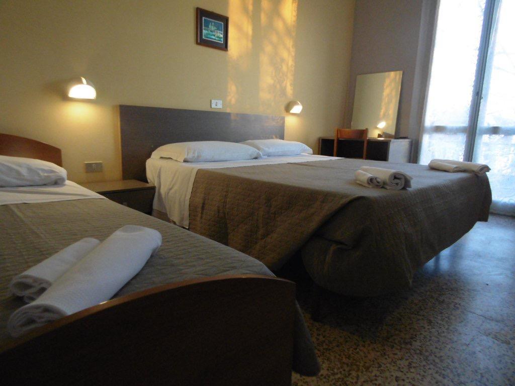 Hotel Britta Rimini Dış mekan fotoğraf